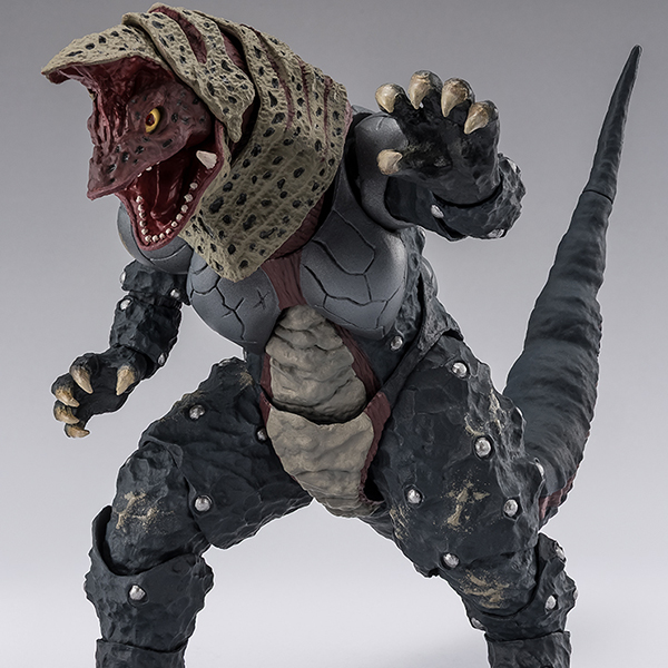 [����] [S.H.Figuarts] ��Ʈ��� Ƽ�� - �ʰ��뱫�� ������ 30�ֳ� ��� ����� [4573102721709]