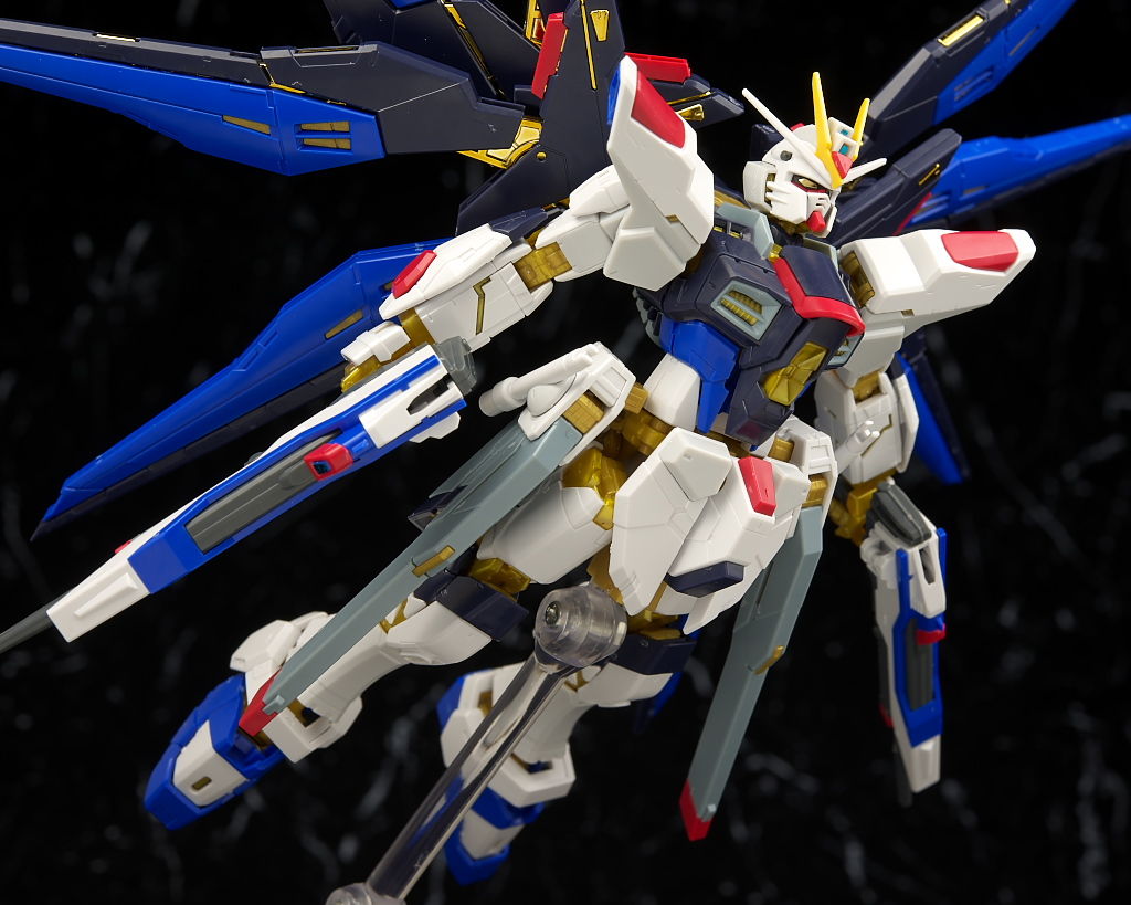 [RG 14] 1/144 ��Ʈ����ũ ������ �Ǵ� [4���԰��Ϸ�] [4573102616173]