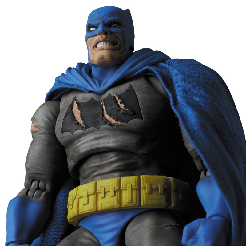 [MAFEX] ��Ʈ��(TDKR:The Dark Knight Triumphant) [11���԰��Ϸ�] [4530956471198]