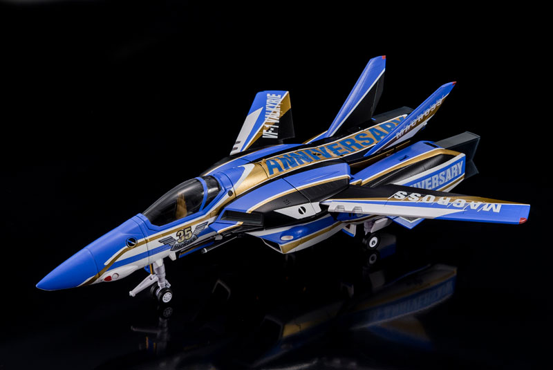 1/60 �ʽð���� ��ũ�ν� �������� VF-1J ��ũ�ν� 35�ֳ� ��� ����� [8���԰��Ϸ�] [4582482821442]