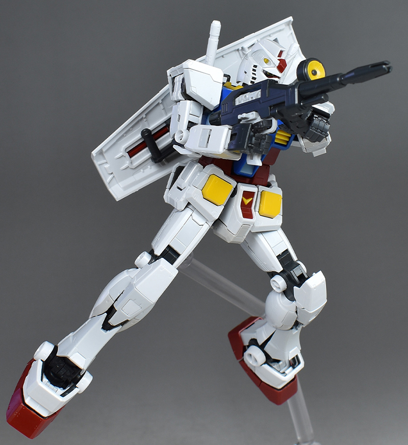 [RG 01] 1/144 RX-78-2 �۽�Ʈ �Ǵ� [6���԰��Ϸ�] [4573102615947]