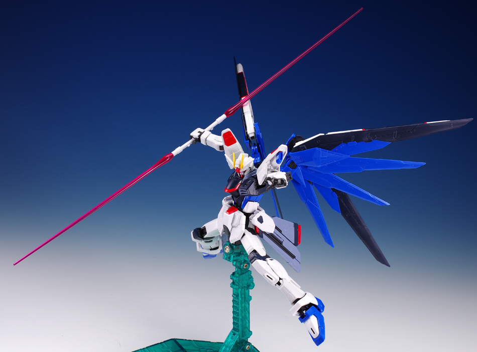 [RG 05] 1/144 ������ �Ǵ� [8���԰��Ϸ�] [4573102616142]