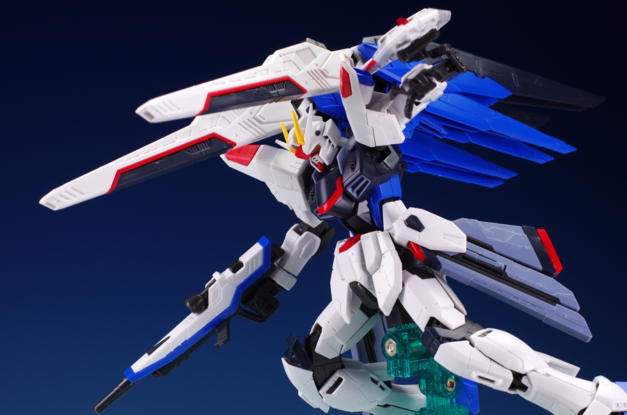 [RG 05] 1/144 ������ �Ǵ� [8���԰��Ϸ�] [4573102616142]
