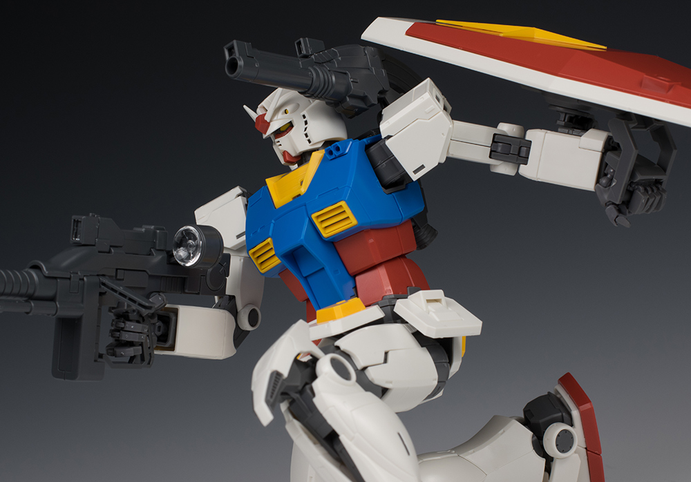 [MG] 1/100 RX-78-2 �۽�Ʈ �Ǵ� �������Ver. [7���԰��Ϸ�] [4573102628473]