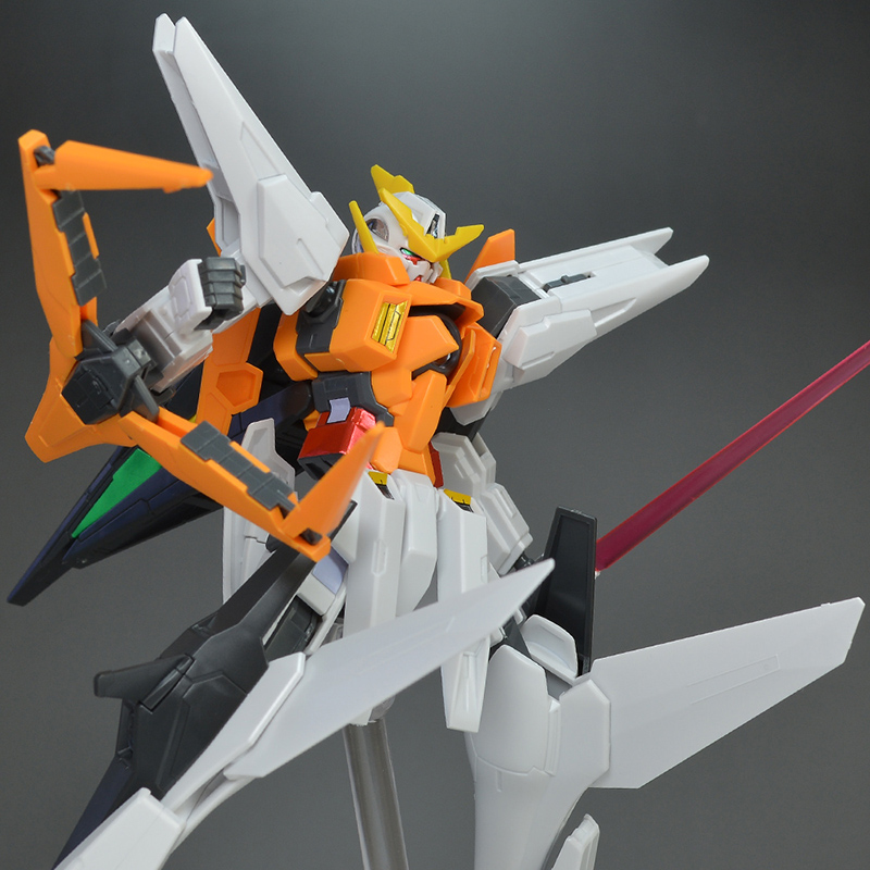 [����] [HG-OO 4] 1/144 �Ǵ� ť������ [4573102579287]