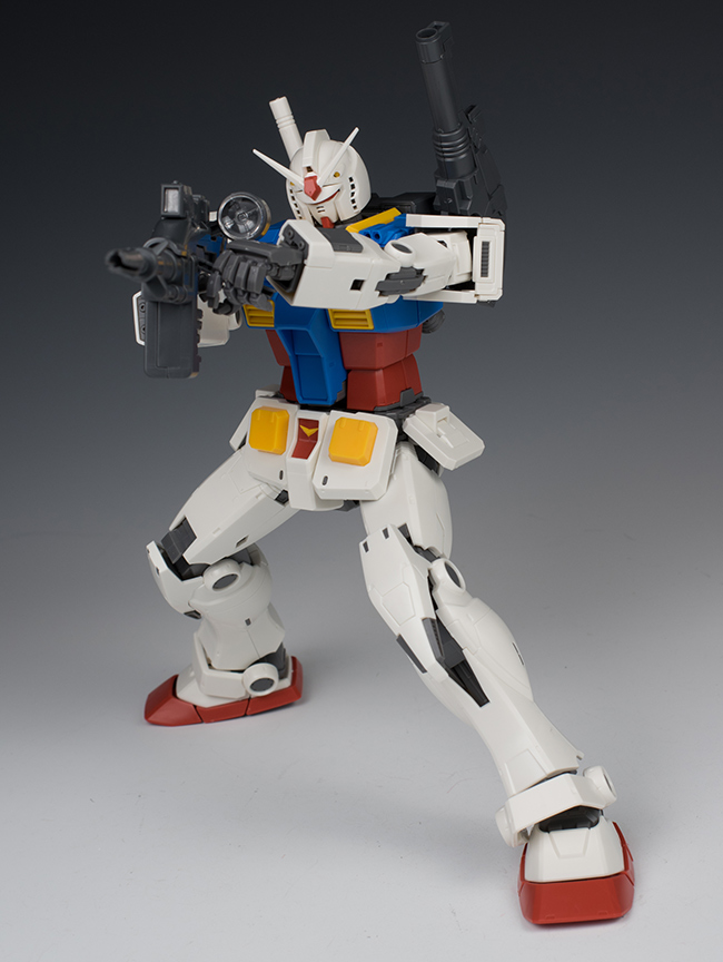 [MG] 1/100 RX-78-2 �۽�Ʈ �Ǵ� �������Ver. [7���԰��Ϸ�] [4573102628473]