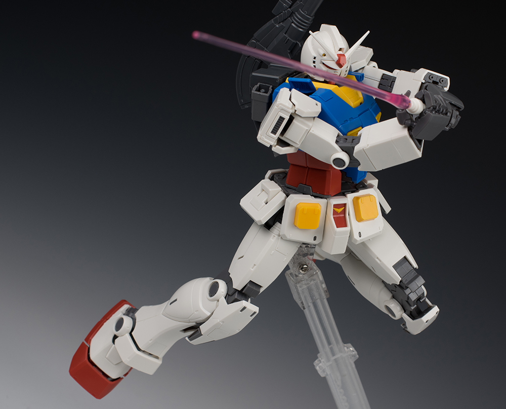 [MG] 1/100 RX-78-2 �۽�Ʈ �Ǵ� �������Ver. [7���԰��Ϸ�] [4573102628473]
