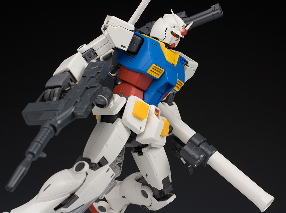 [MG] 1/100 RX-78-2 �۽�Ʈ �Ǵ� �������Ver. [7���԰��Ϸ�] [4573102628473]