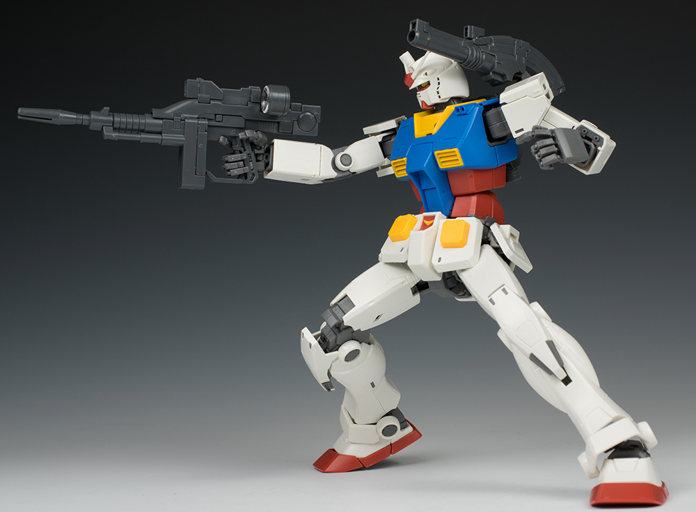 [MG] 1/100 RX-78-2 �۽�Ʈ �Ǵ� �������Ver. [7���԰��Ϸ�] [4573102628473]