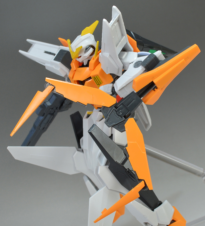 [����] [HG-OO 4] 1/144 �Ǵ� ť������ [4573102579287]