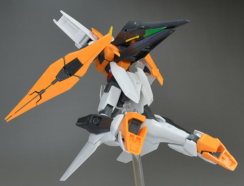 [����] [HG-OO 4] 1/144 �Ǵ� ť������ [4573102579287]