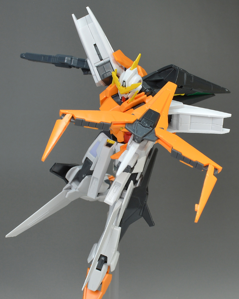 [����] [HG-OO 4] 1/144 �Ǵ� ť������ [4573102579287]