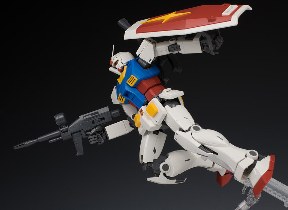 [MG] 1/100 RX-78-2 �۽�Ʈ �Ǵ� �������Ver. [7���԰��Ϸ�] [4573102628473]