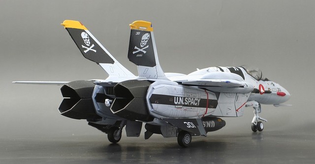 1/72 ��ũ�ν� ���� - VF-0S [7���԰��Ϸ�] [4967834657151]