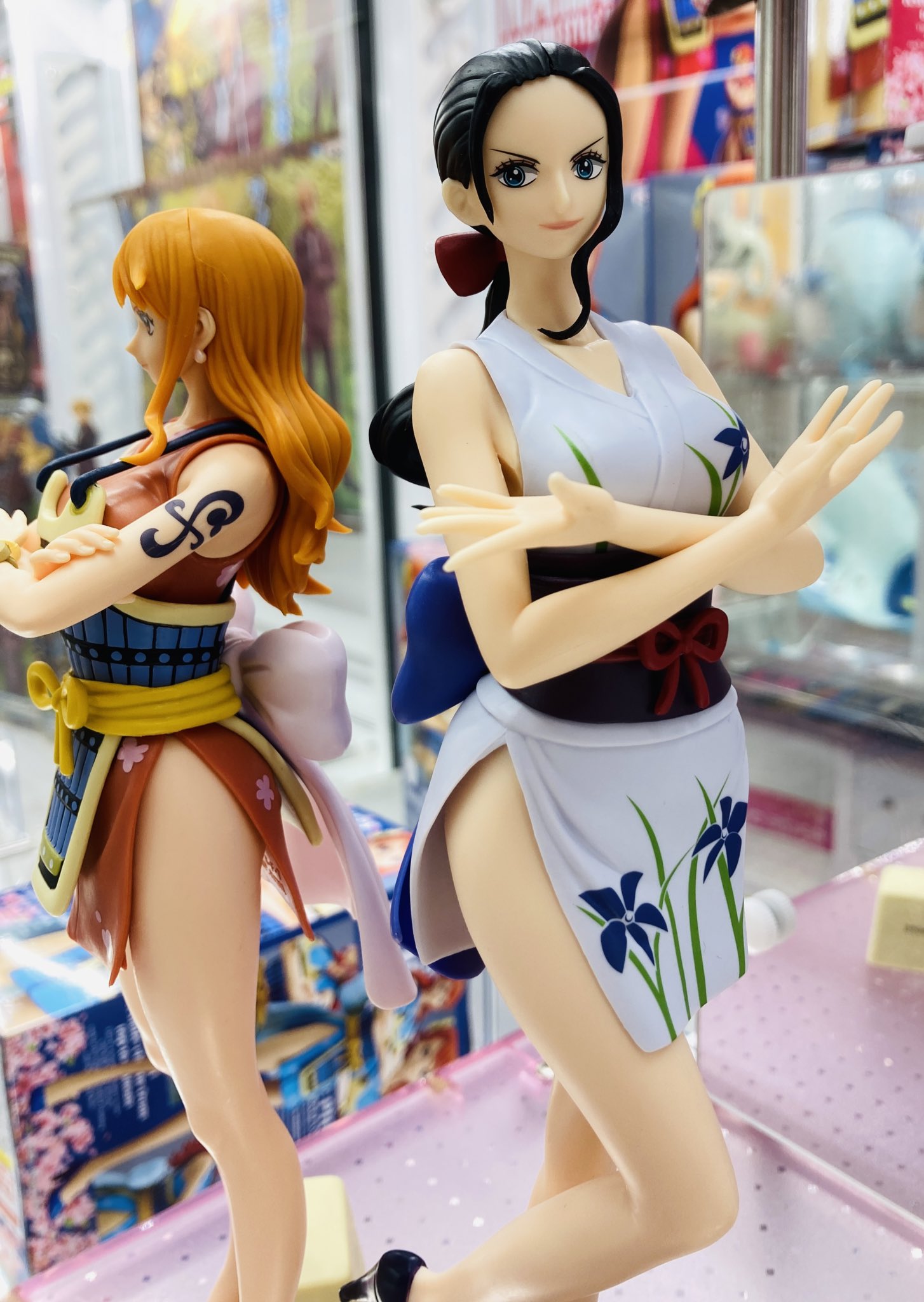 [��ǰ�ǱԾ�] ���ǽ� �ͳ����� GLITER&GLAMOURS ���� �κ�Ver.B [7���԰��Ϸ�] [4983164187458]