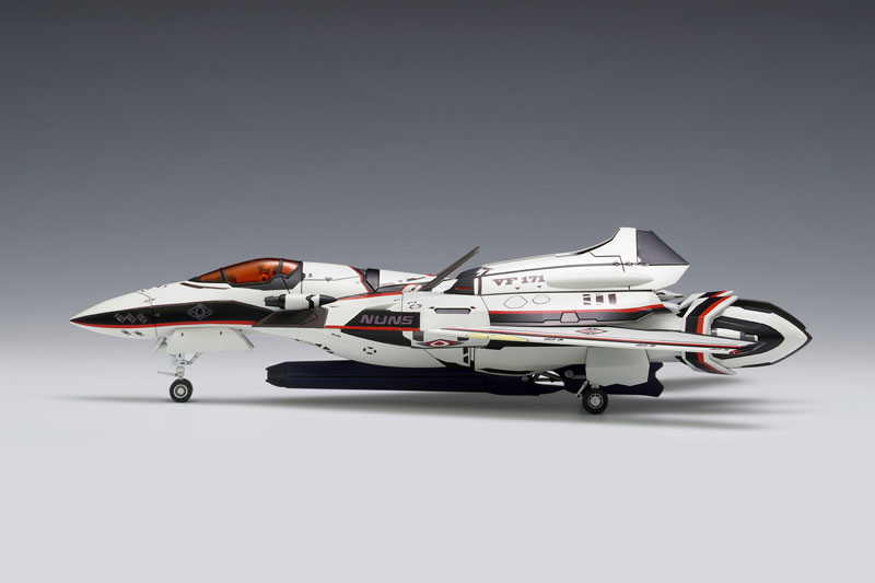 1/72 ��ũ�ν�F - VF-171EX ����Ʈ�޾� �÷���EX ����� [1���԰��Ϸ�] [4943209190744]