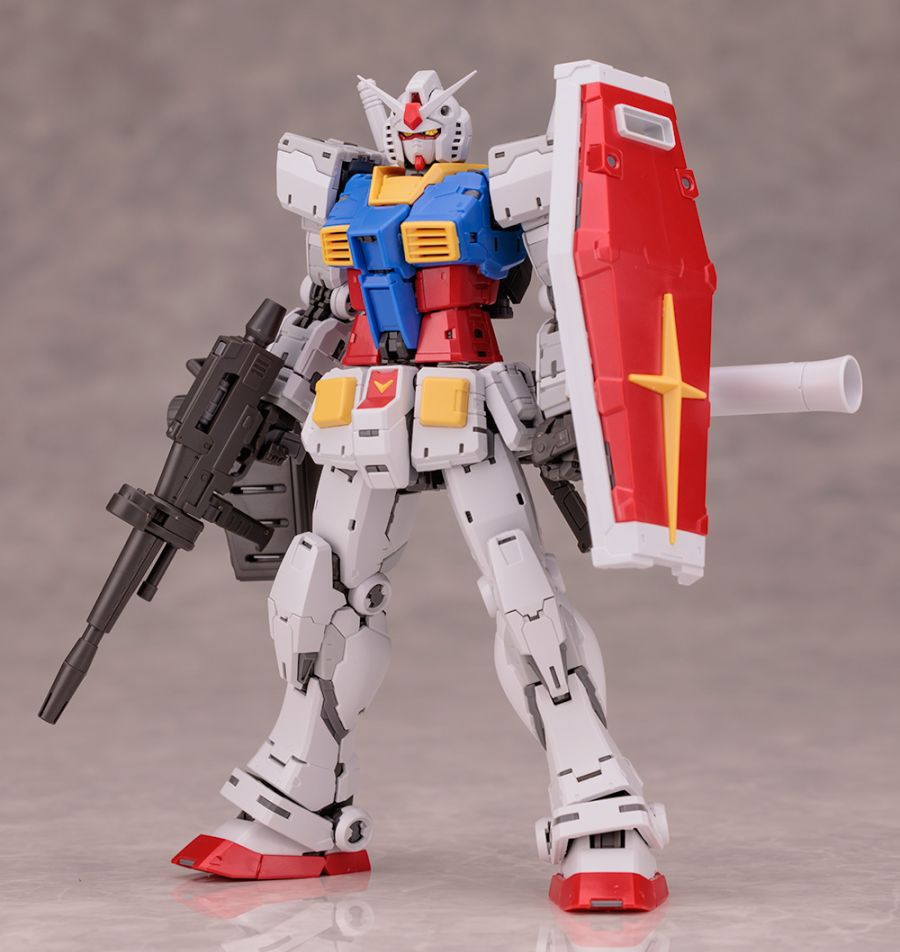 [RG 40] 1/144 RX-78-2 �۽�Ʈ �Ǵ�Ver.2.0 [12���԰��Ϸ�] [4573102671554]