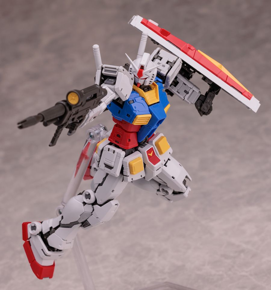 [RG 40] 1/144 RX-78-2 �۽�Ʈ �Ǵ�Ver.2.0 [12���԰��Ϸ�] [4573102671554]