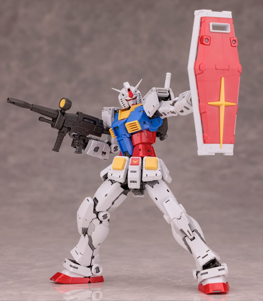 [RG 40] 1/144 RX-78-2 �۽�Ʈ �Ǵ�Ver.2.0 [12���԰��Ϸ�] [4573102671554]