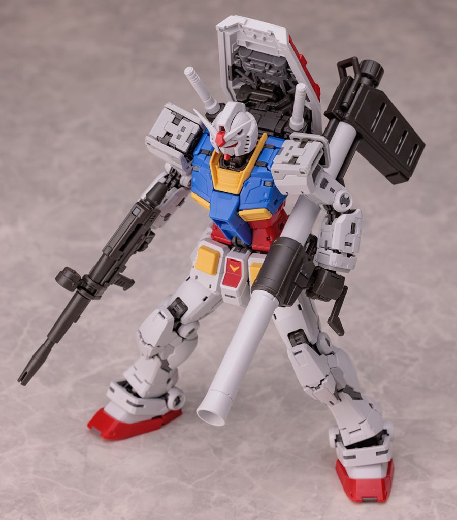[RG 40] 1/144 RX-78-2 �۽�Ʈ �Ǵ�Ver.2.0 [12���԰��Ϸ�] [4573102671554]