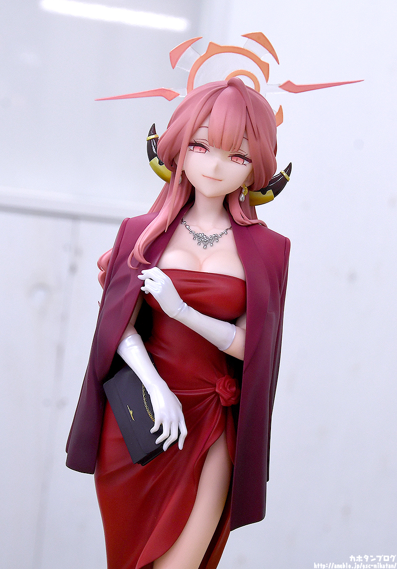 [����] 1/7 ���� ��ī�̺� - ������ġ�� �Ʒ�(�巹��) [4571697186125]