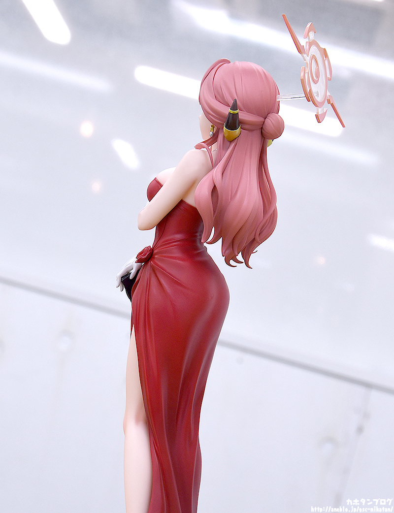 [����] 1/7 ���� ��ī�̺� - ������ġ�� �Ʒ�(�巹��) [4571697186125]