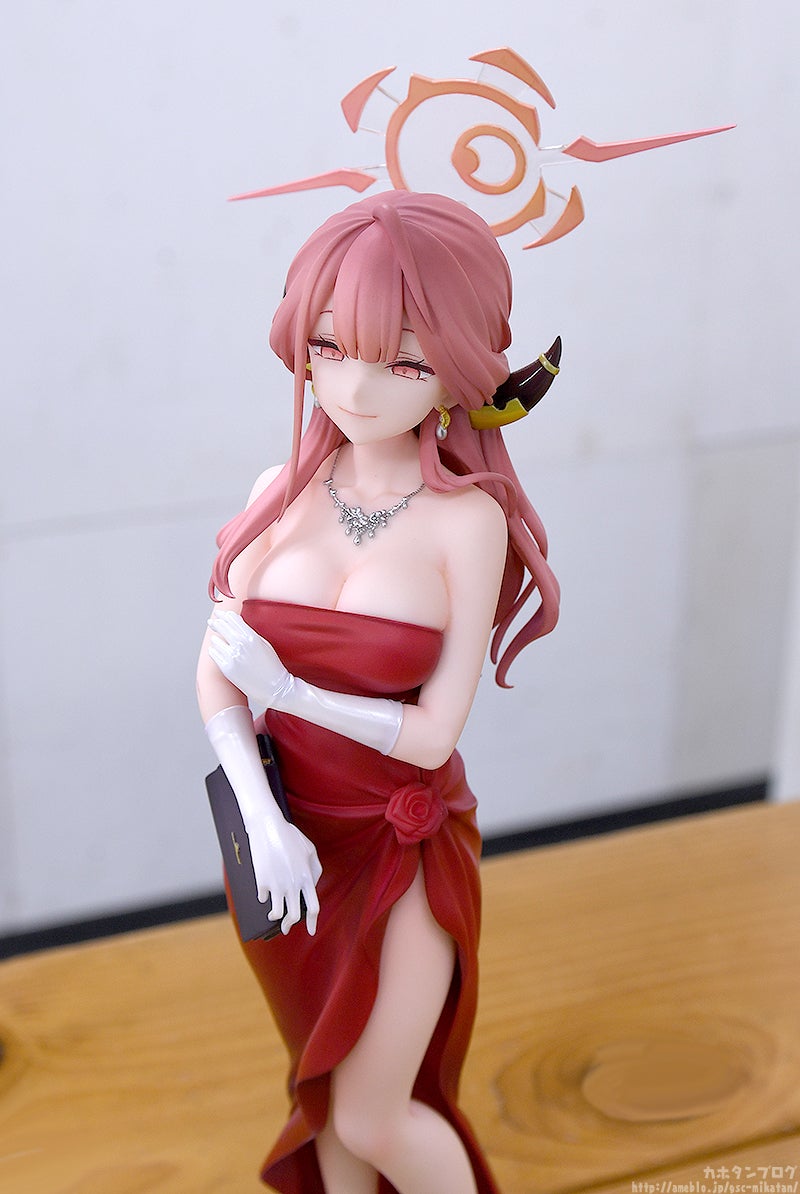 [����] 1/7 ���� ��ī�̺� - ������ġ�� �Ʒ�(�巹��) [4571697186125]