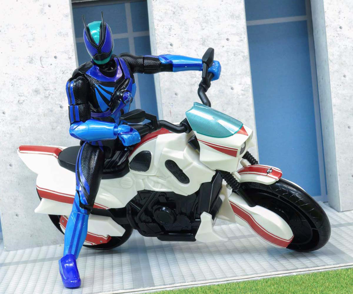 �嵿 ������̴� ���� AGT1 Feat ������̴� ���� - 7+8.�ڵ������̴� [11���԰��Ϸ�] [4570117925702]