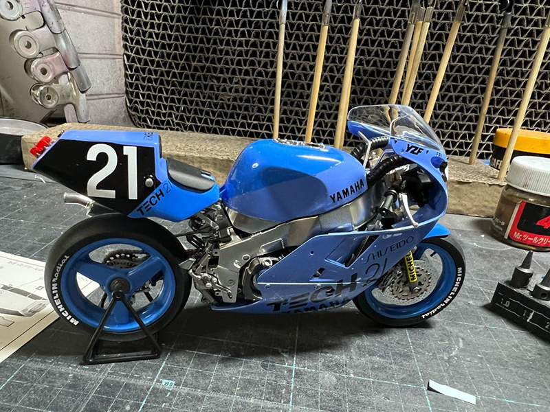 1/12 �߸��� YZF750 TECH21 ���̽� �� 1987 ����ī 8���� ��� [3���԰��Ϸ�] [4968728141329]