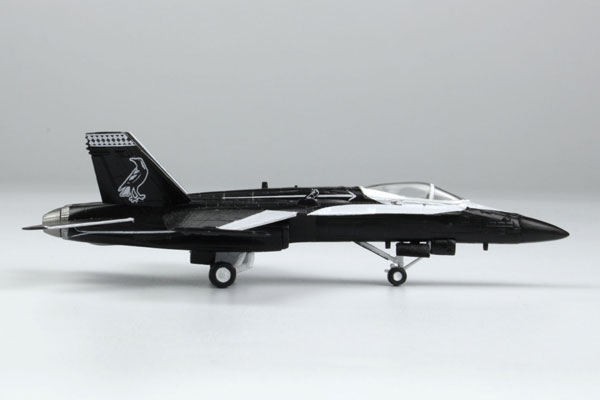 1/144 ����Ʈ���ϸ��� ���� ������ F/A-18A ȣ�� ���� ������ ����Ʈ���ϸ��� ���� 100�ֳ� ��� ����� 2�� ��Ʈ [3���԰��Ϸ�] [4545782082333]