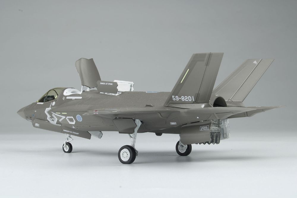 1/72 �װ������� F-35B ����Ʈ��II �ŴٿͶ� ���� ��202����� [5���԰�����] [4545782130089]